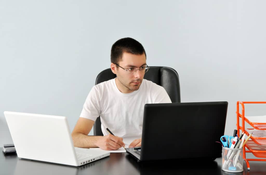 Chef de Secteur - EFFICOM