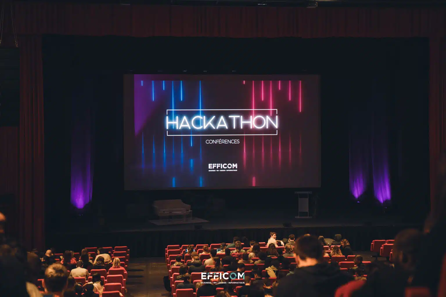Ecran d'attente de la salle du Hackathon