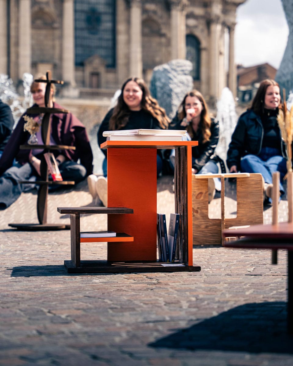 Etudiants EFFICOM Design exposent ses créations